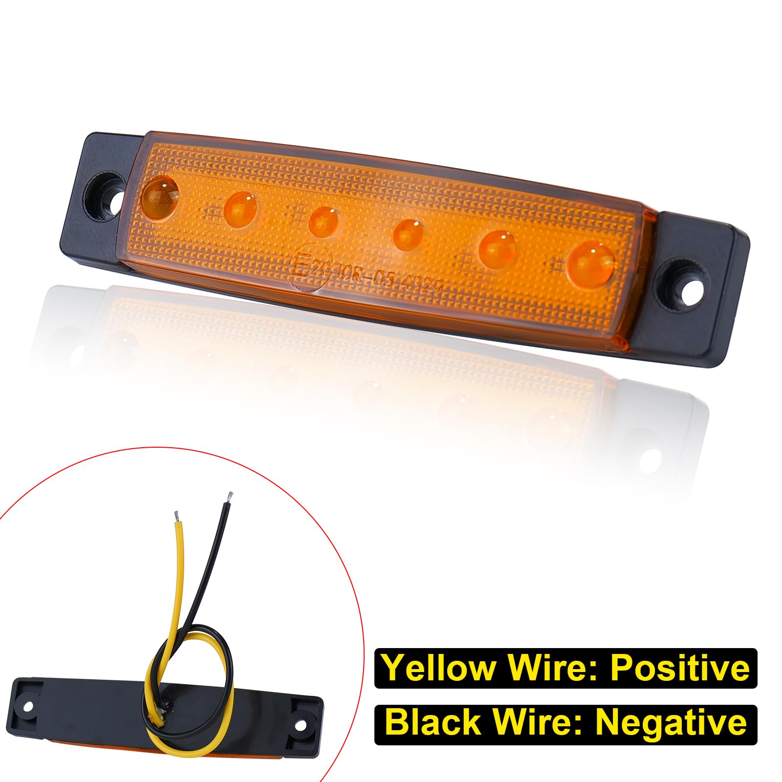 PSDriQQ amber trailer marker light demonstrated on an RV or boat