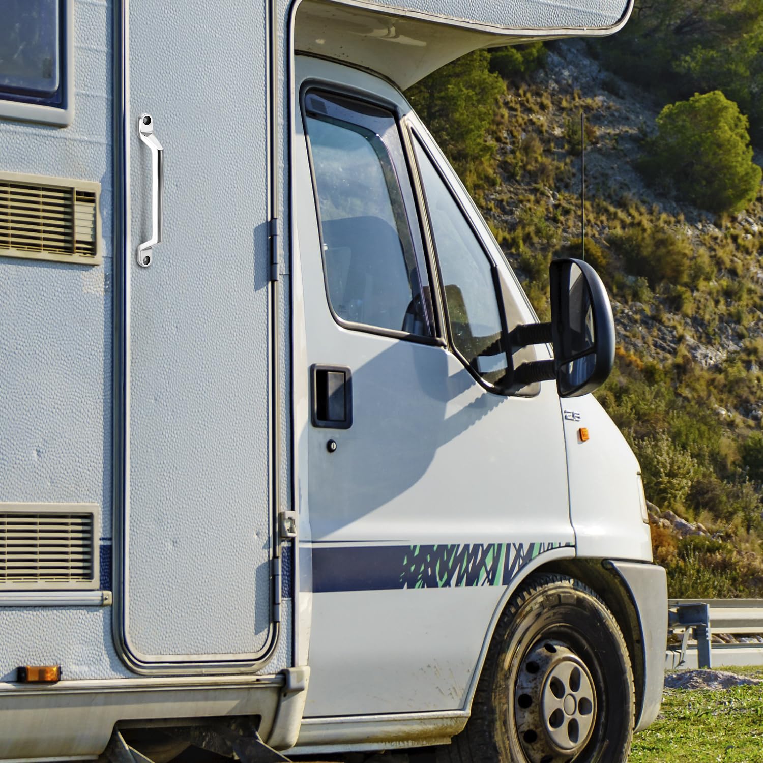 QWORK ergonomic design spaces offer comfortable grip across doors, steps, and more.