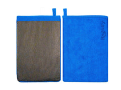 Ragnify blue clay mitt front view highlighting ergonomic design for safe detailing.