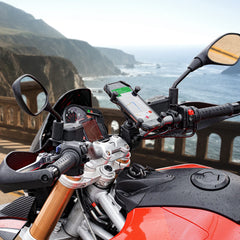 RAM MOUNTS flat surface clamp shows mounting on flat areas