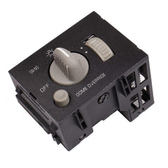 Reeoutdoor headlamp switch close-up materials highlights upgraded ABS and PP durability.