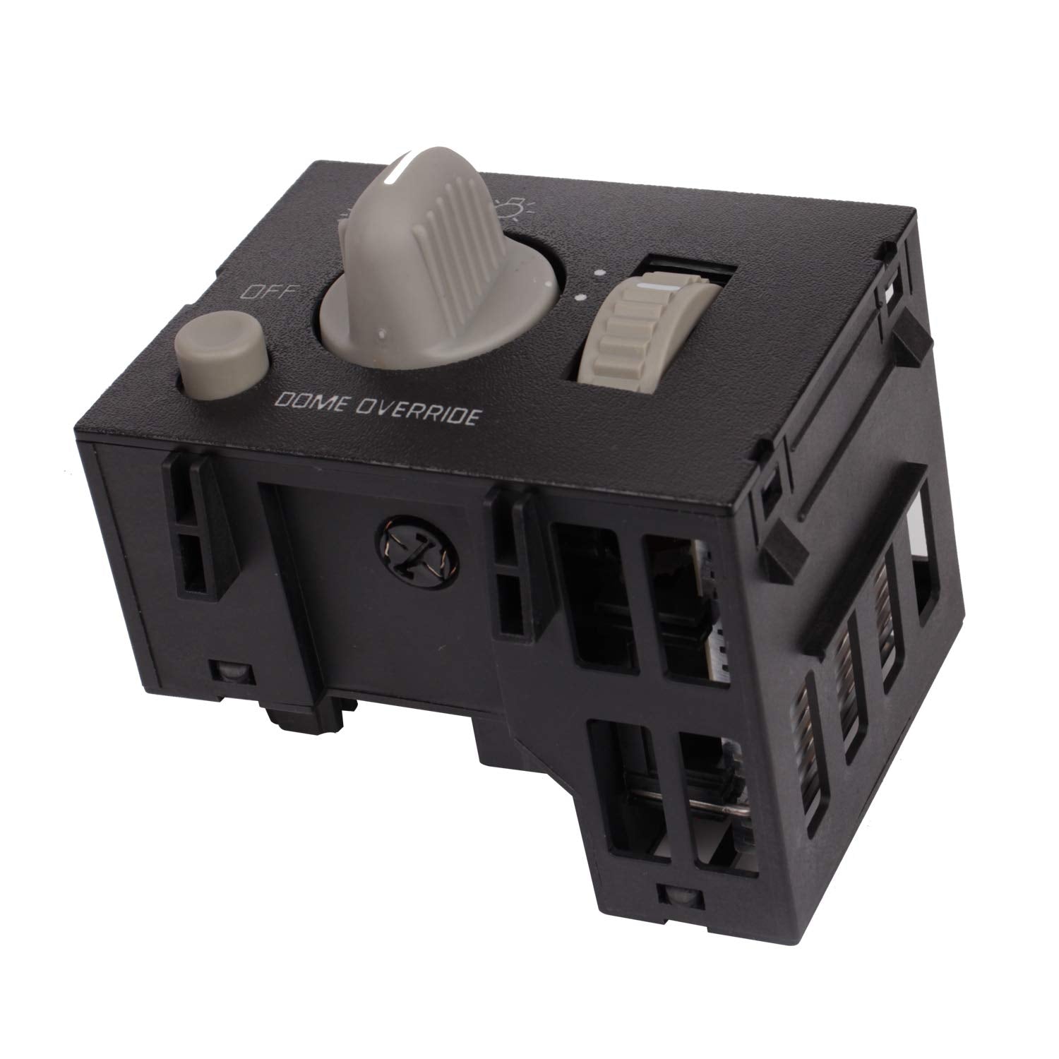 Reeoutdoor headlight switch installed on a vehicle shows easy replacement.