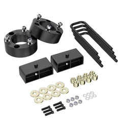 Richeer front 3-inch lift on Silverado 1500 enhances ground clearance for rugged terrain.