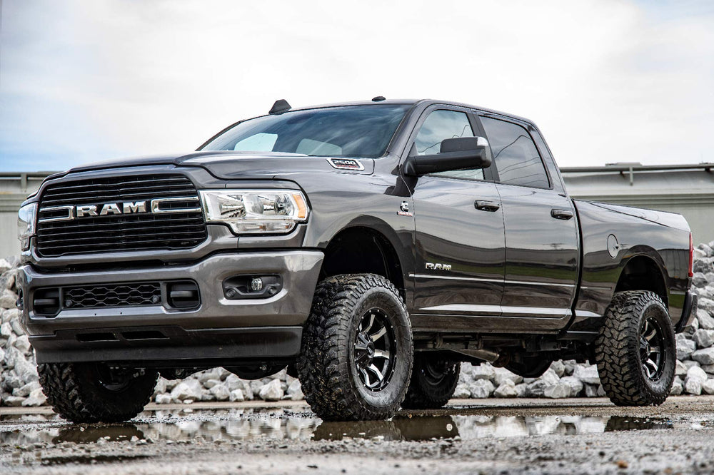 Rough Country leveling kit rear view boosts load stability on Ram 2500/3500