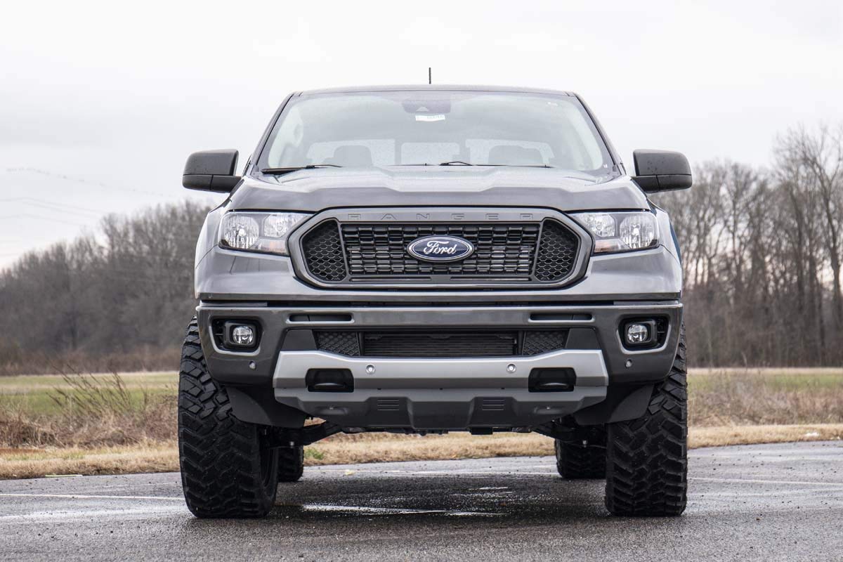 Rough Country powder-coated black finish resists elements on rough roads.