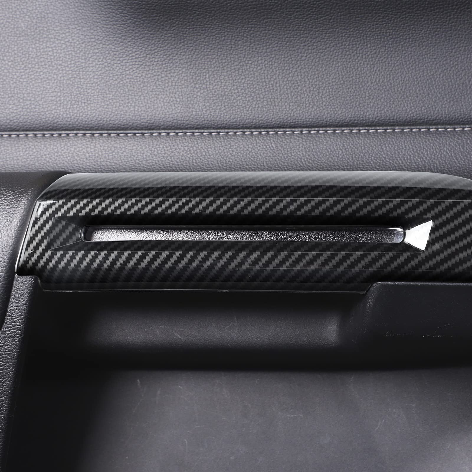 RT-TCZ interior trim enhances grip and aesthetics during daily commutes and weekend drives.