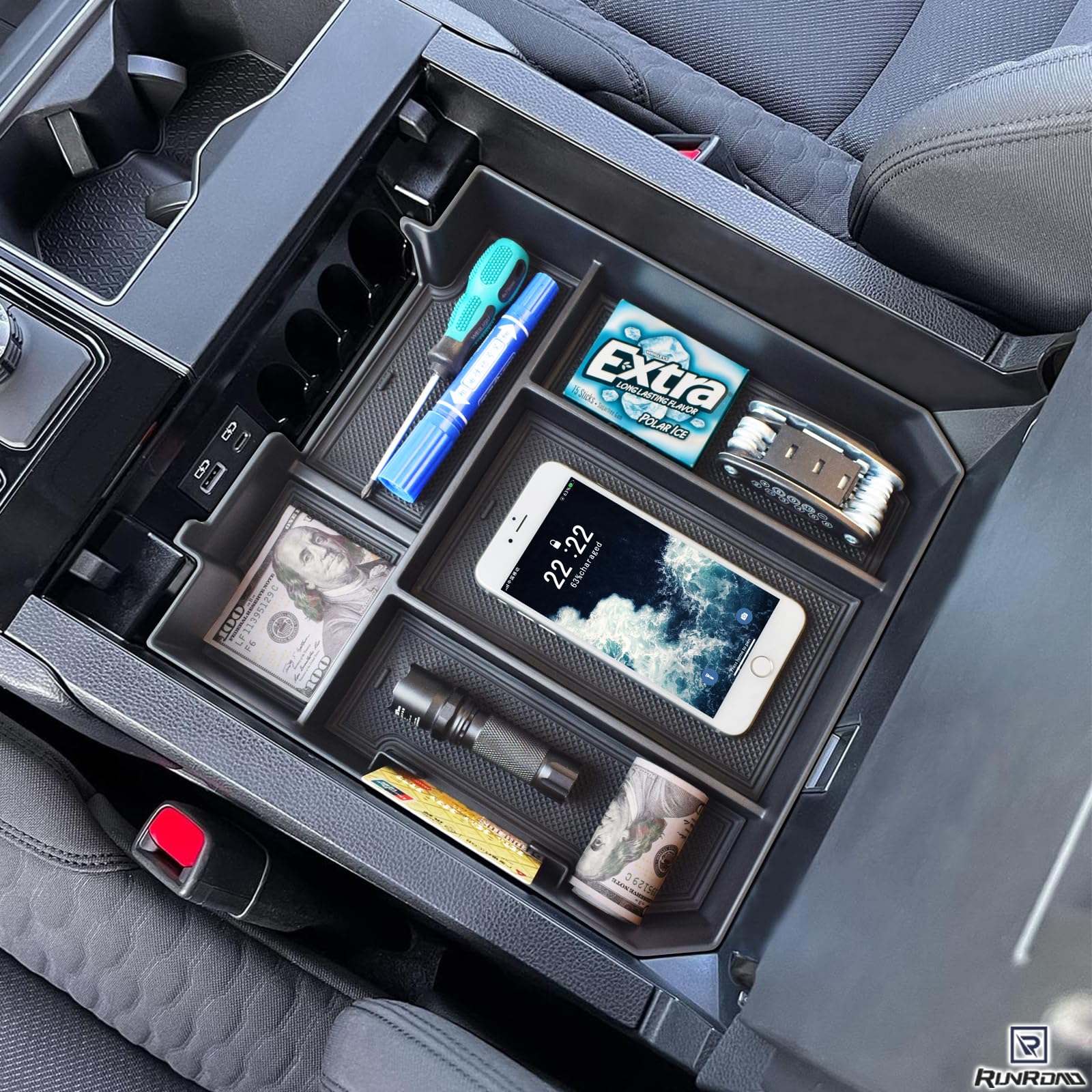 RUNROAD multi-compartment tray enhances interior organization for long drives.