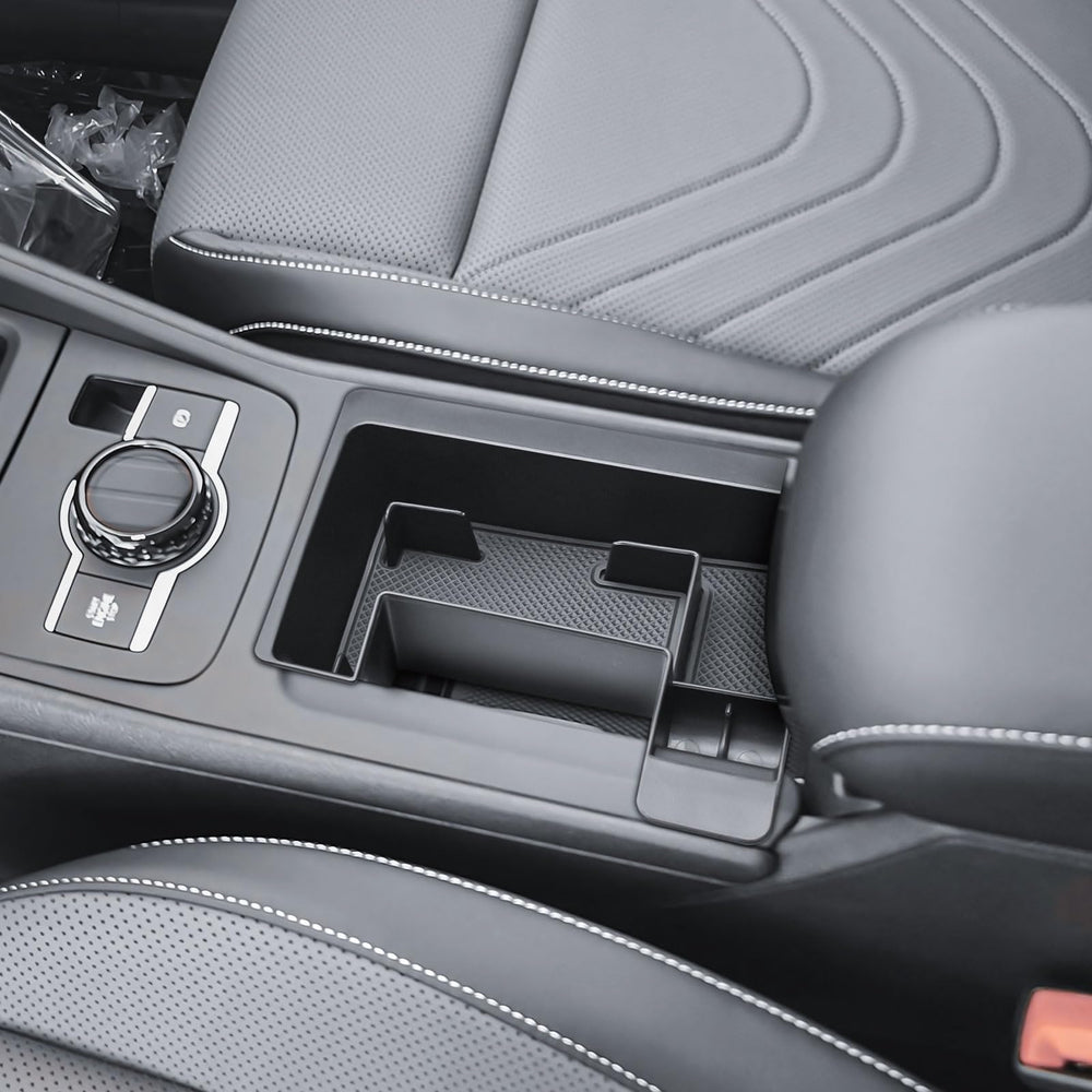 RUNROAD upper-lower-compartments arrangement for quick access and larger storage.