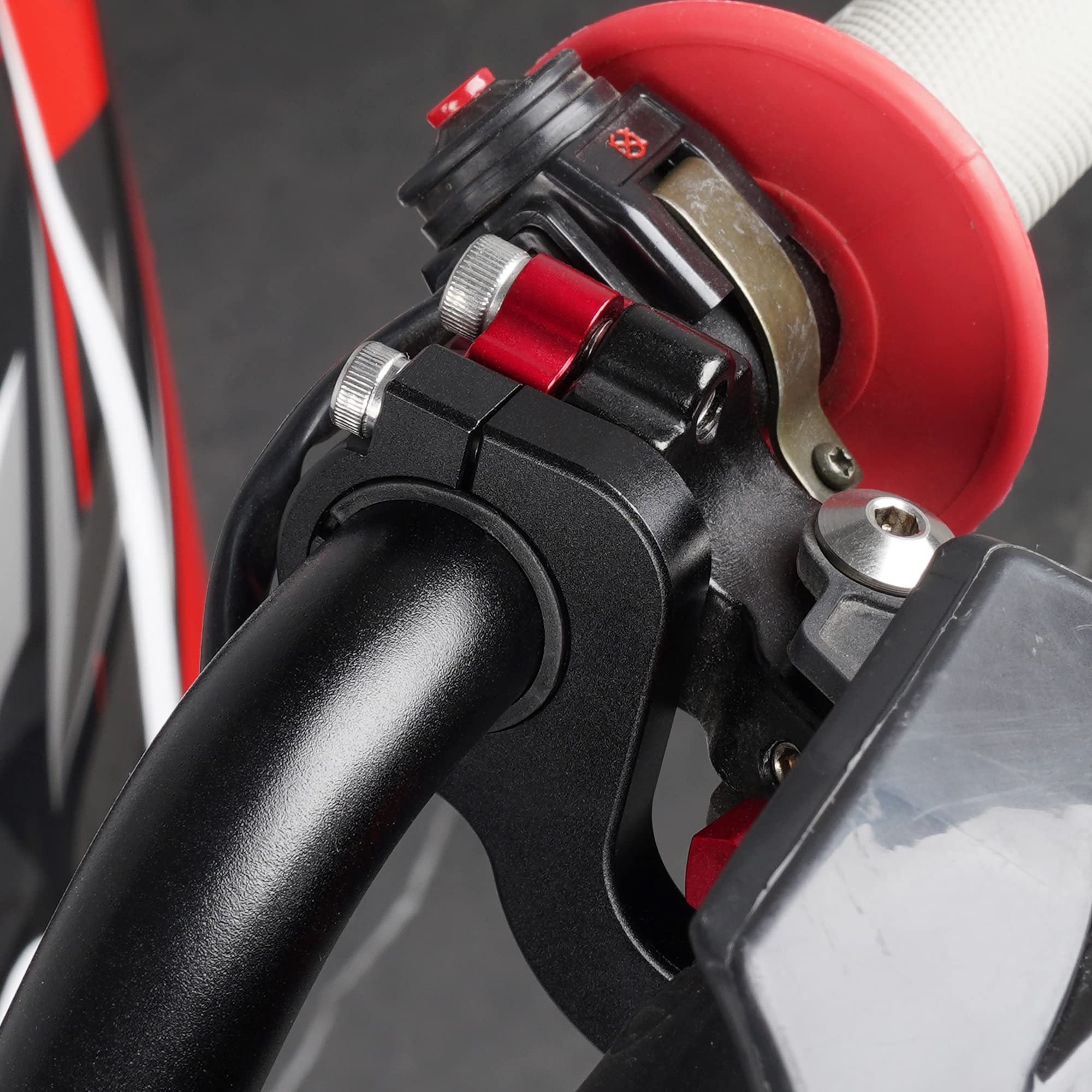 RUTU installation view shows two-piece brackets for easy adjustment