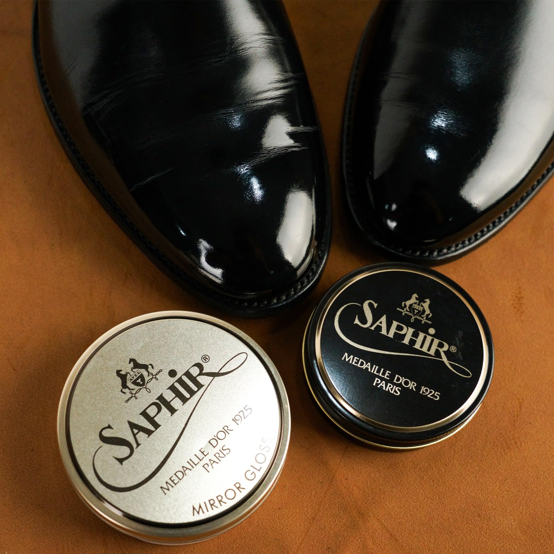 SAPHIR Medaille d’Or brown leather shoes gaining refined shine.