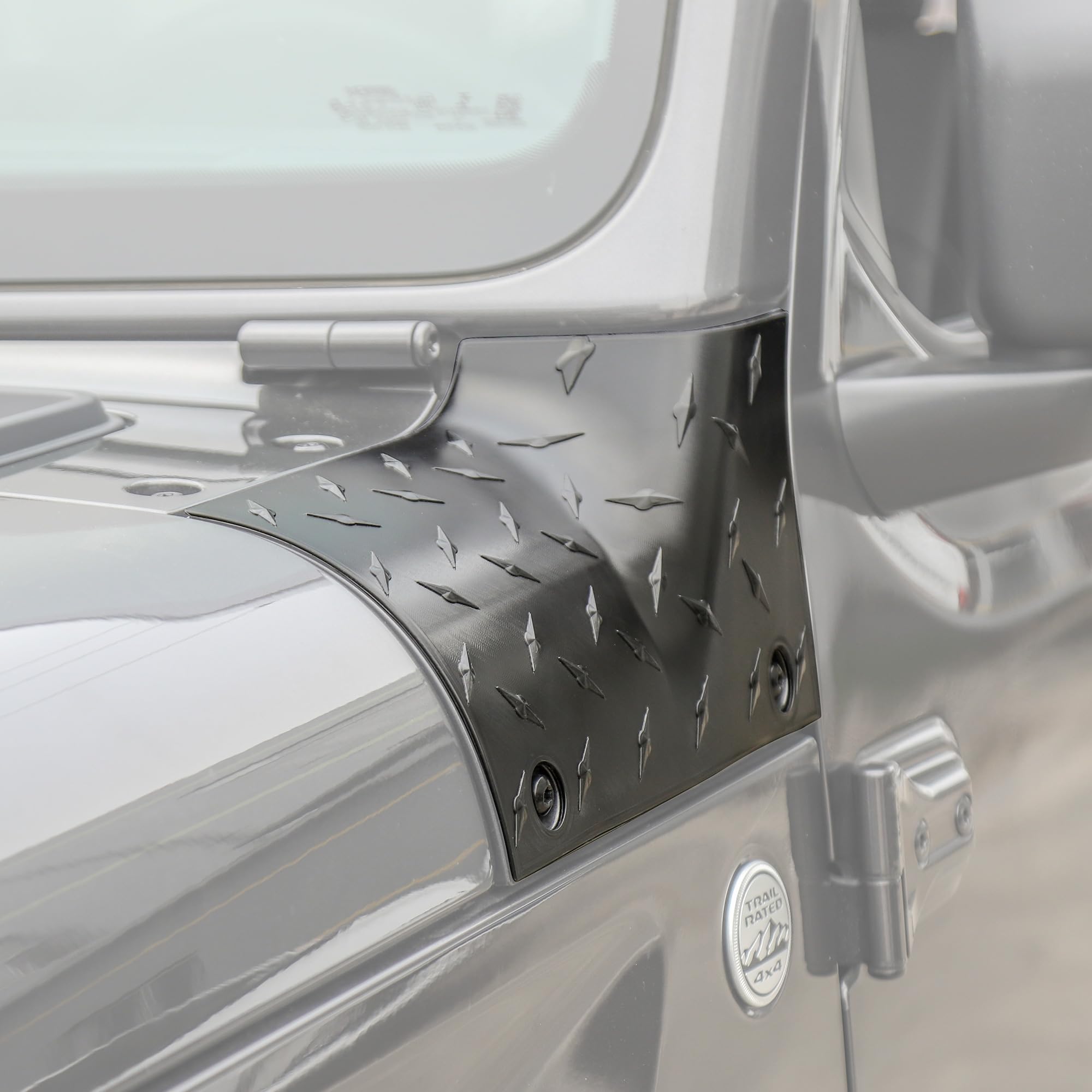 Savadicar cowl body armor for Jeep Wrangler JL with textured black finish provides rugged protection.