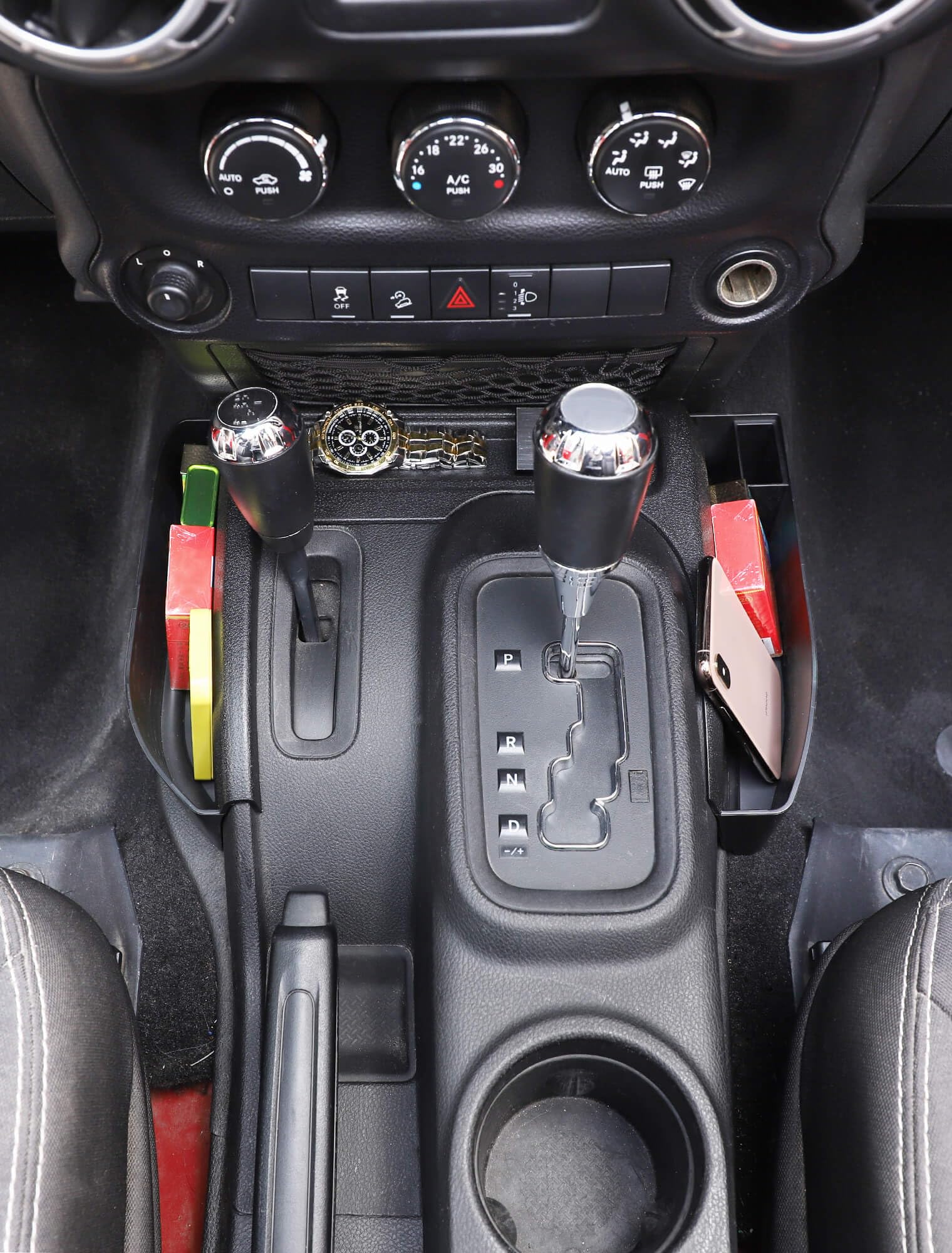 Savadicar GT-3 expanded storage holds phone, wallet, keys securely.