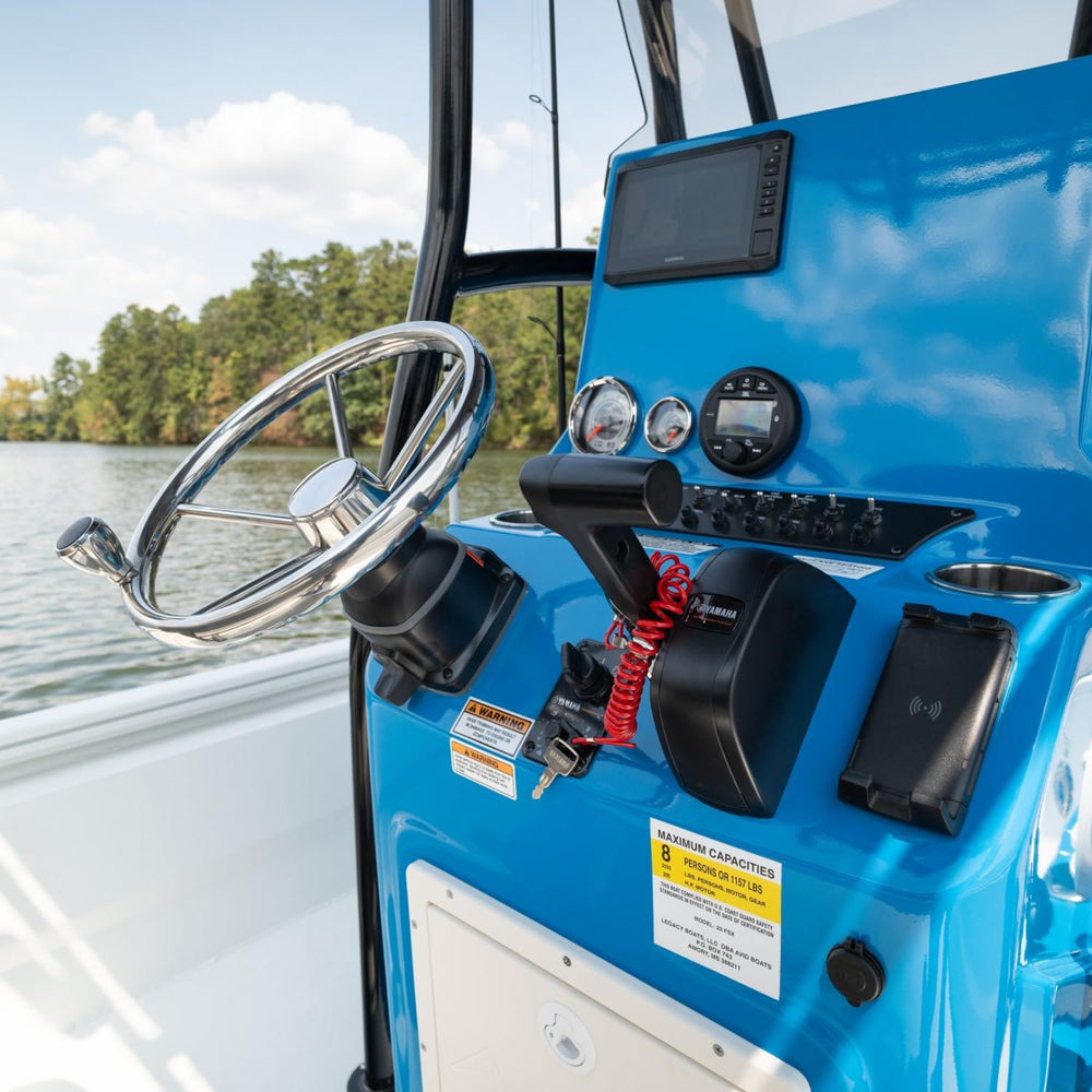Scanstrut Active outdoor-ready design for boats and vehicles.