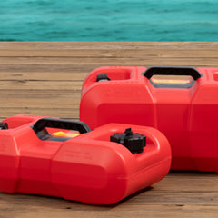 Scepter portable gas can with built-in fuel gauge for quick level checks