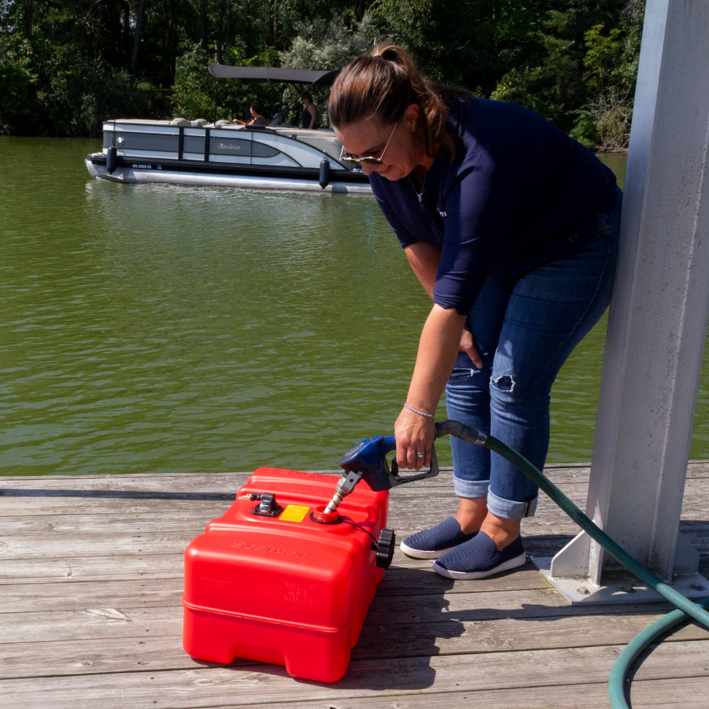 Scepter compact boat fuel storage keeps fuel accessible on deck