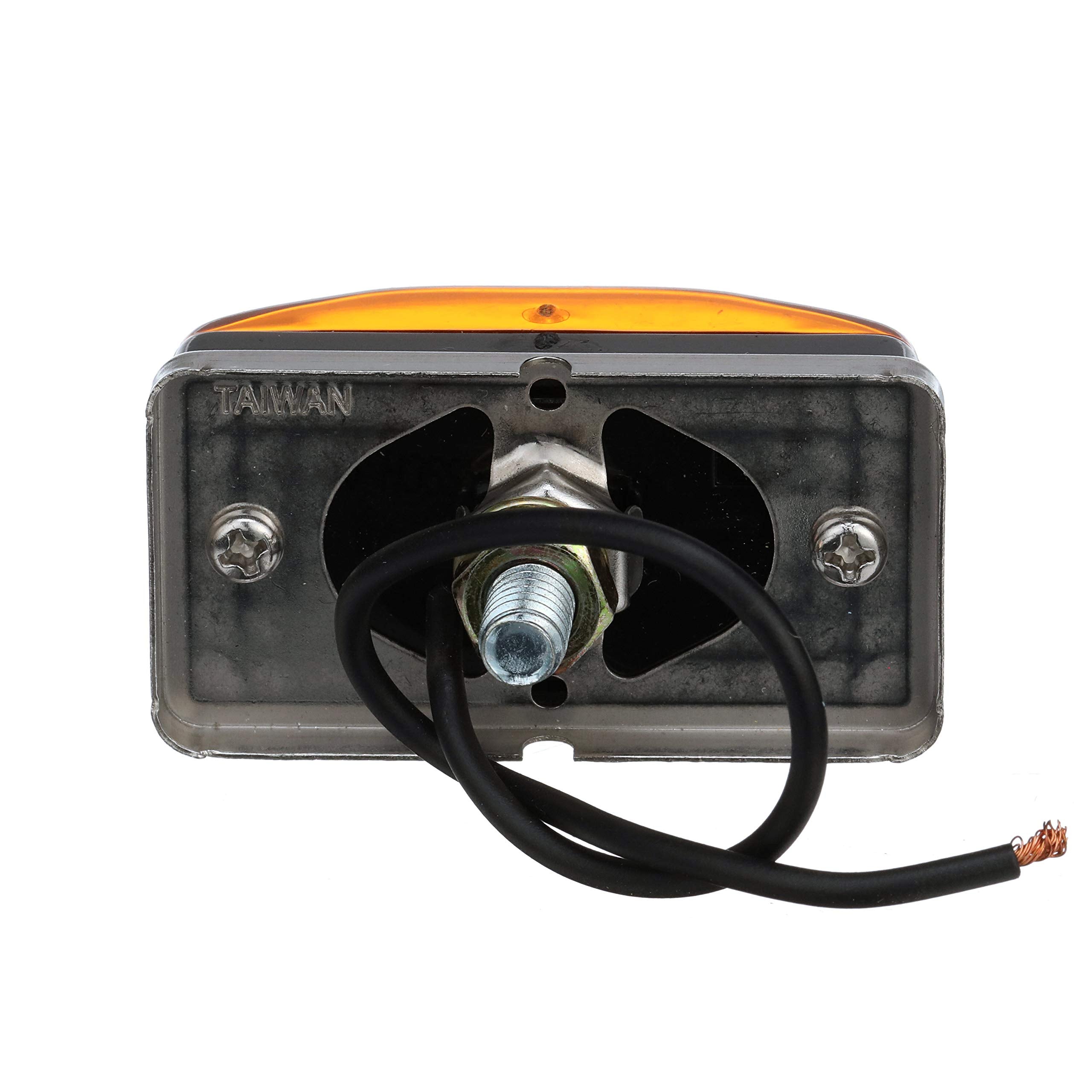 SEACHOICE clearance light six-inch lead simplifies mounting and grounding