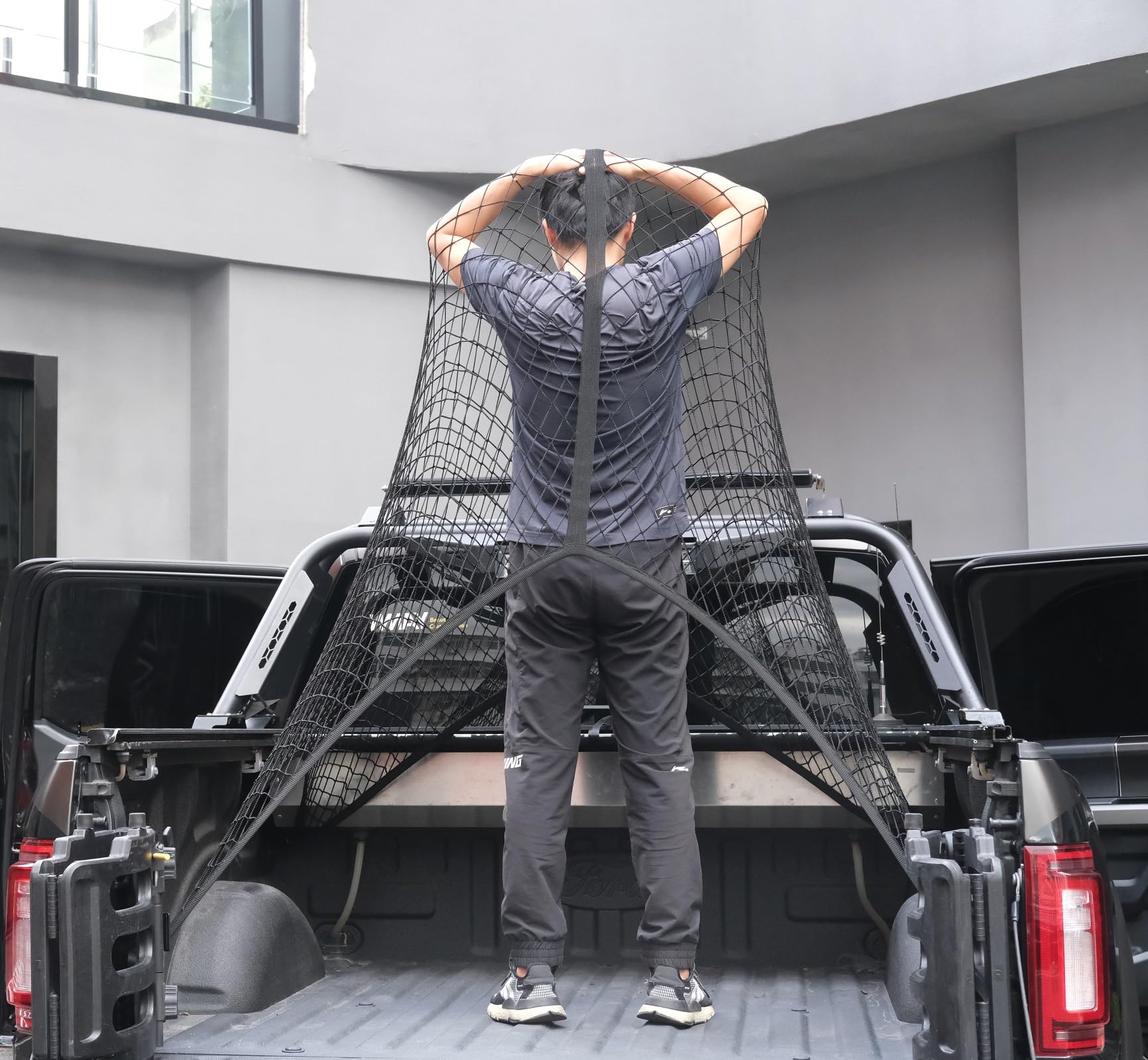 SENYAZON cargo net extension demonstrates 4x6 to 8x12 stretch capability.