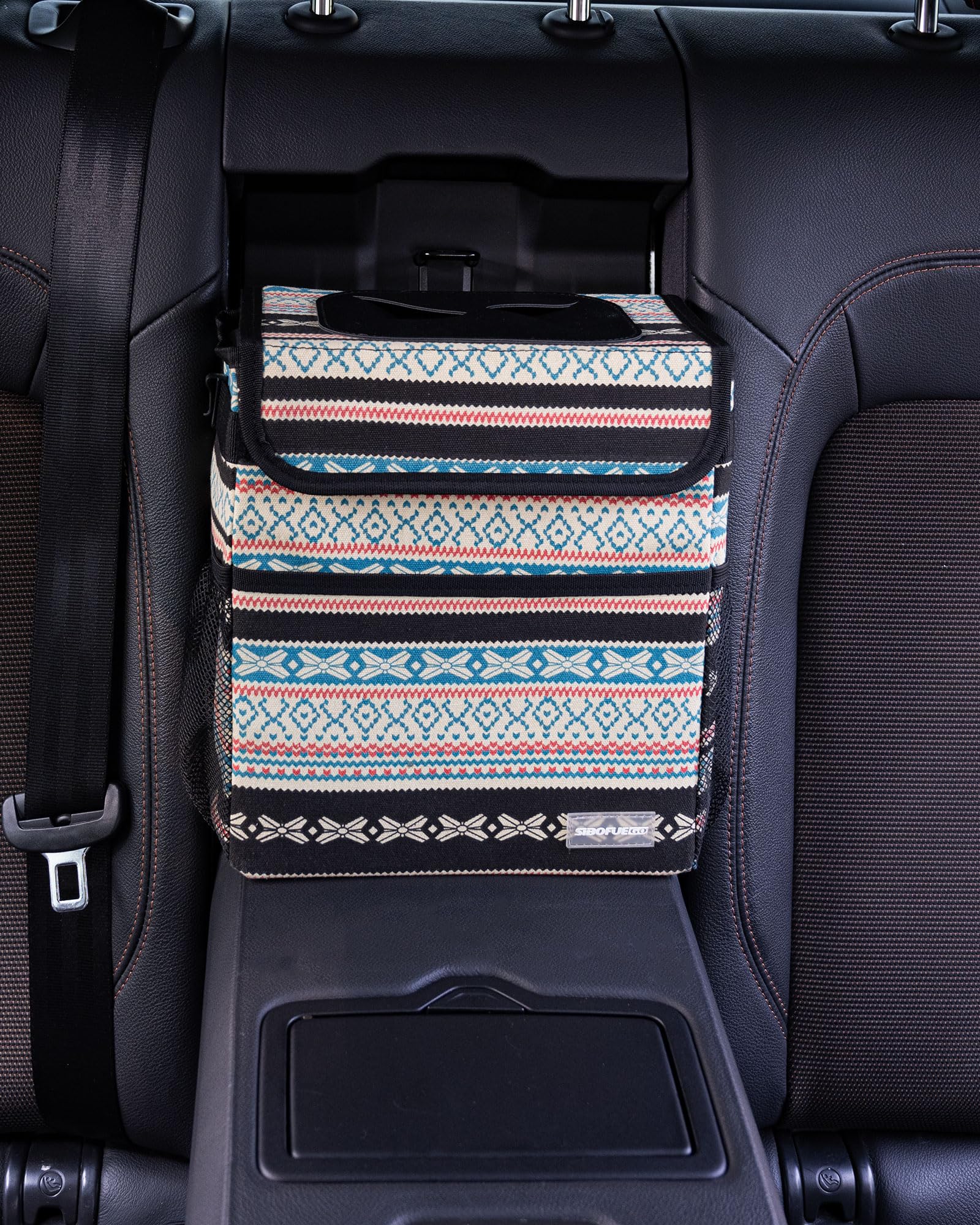 SIBOFUEGO flip-top lid enables easy disposal while driving.