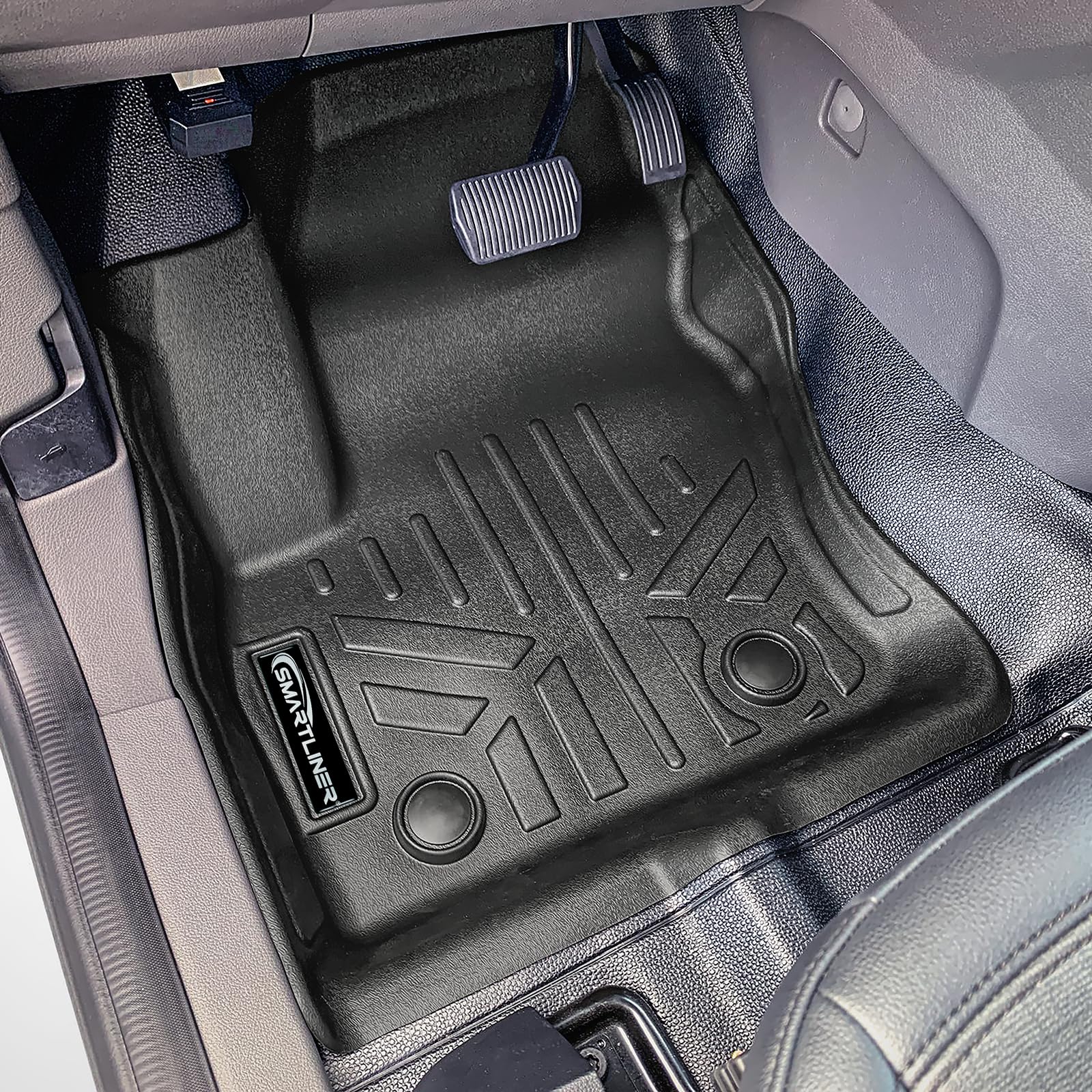 SMARTLINER front row mats for Ford Transit Connect shield against spills and wear