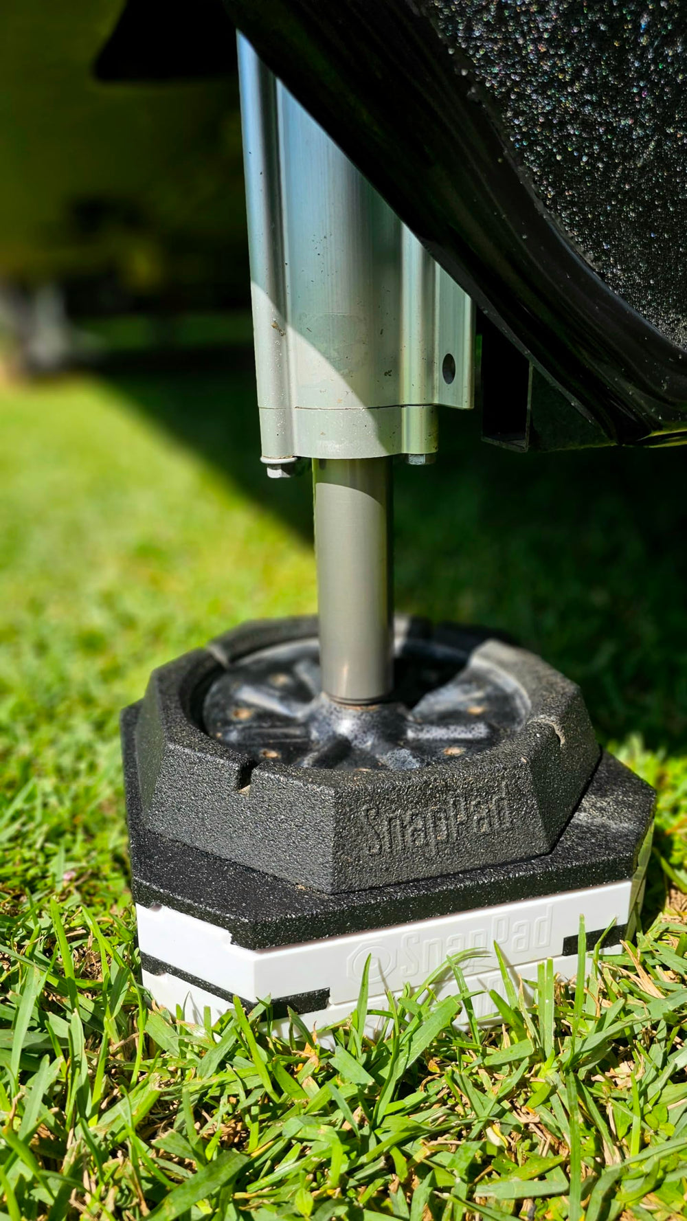 SnapPad StakPad pack of 2 provides two durable leveling blocks