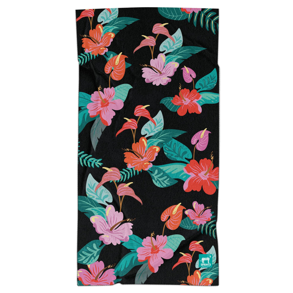Sprints running towel wash-dry feature emphasizes easy care after workouts.