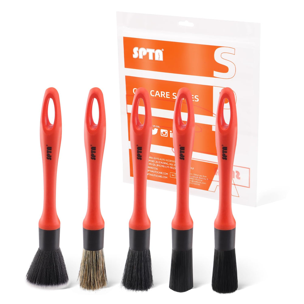 SPTA seat and leather brush lifts crumbs gently.