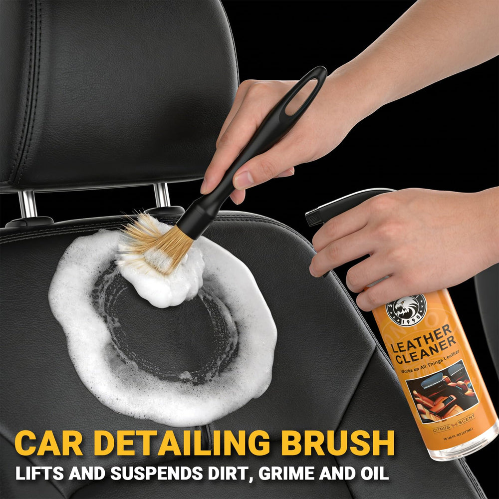 Stemni applicator pad applies conditioner evenly across leather surfaces.