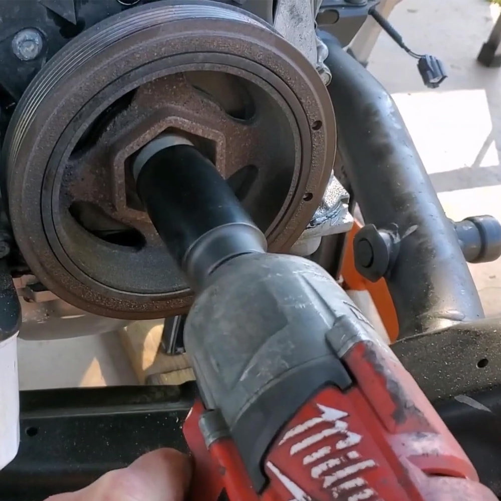 Sunluway easy-to-use socket enables quicker crank bolt service.