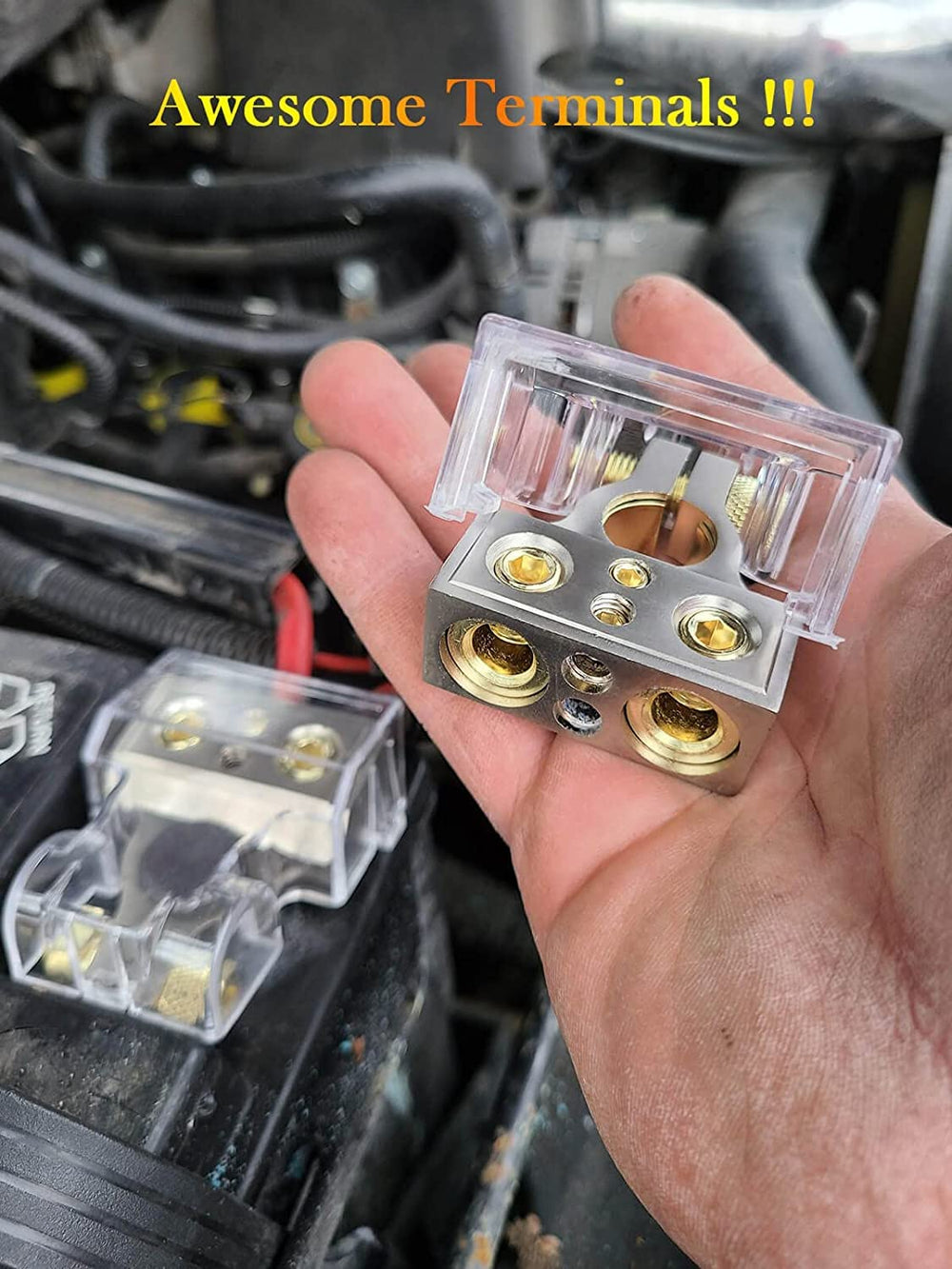 SUNMORN easy-install battery terminal with simple clamp mechanism.