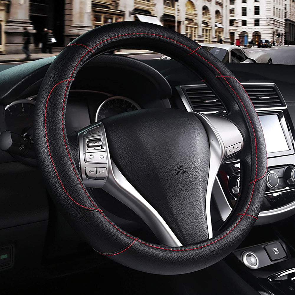 szttswamp leather steering wheel cover texture closeup highlights durability and premium feel.