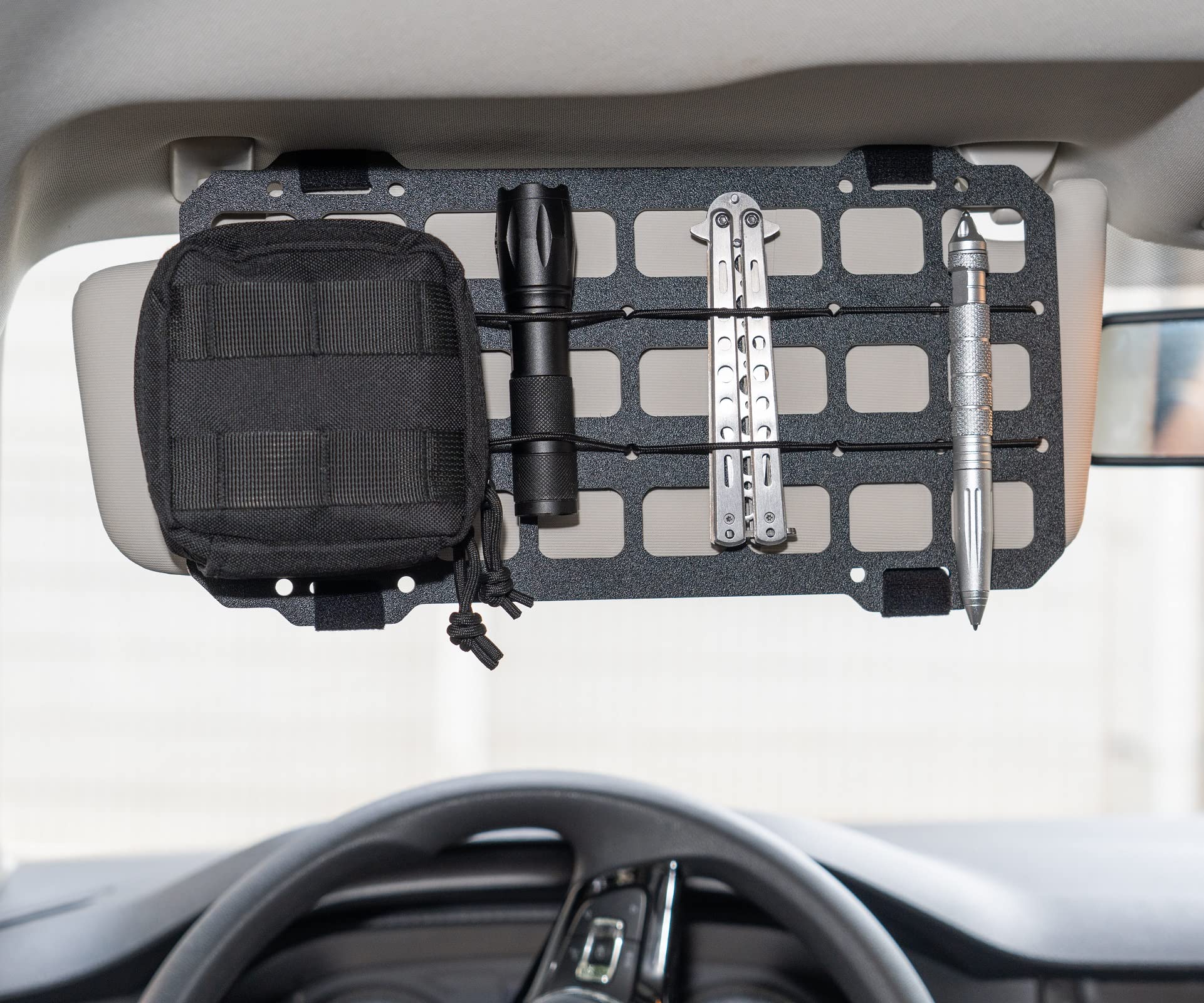 TACNEX panel easy-installation straps enable tool-free mounting
