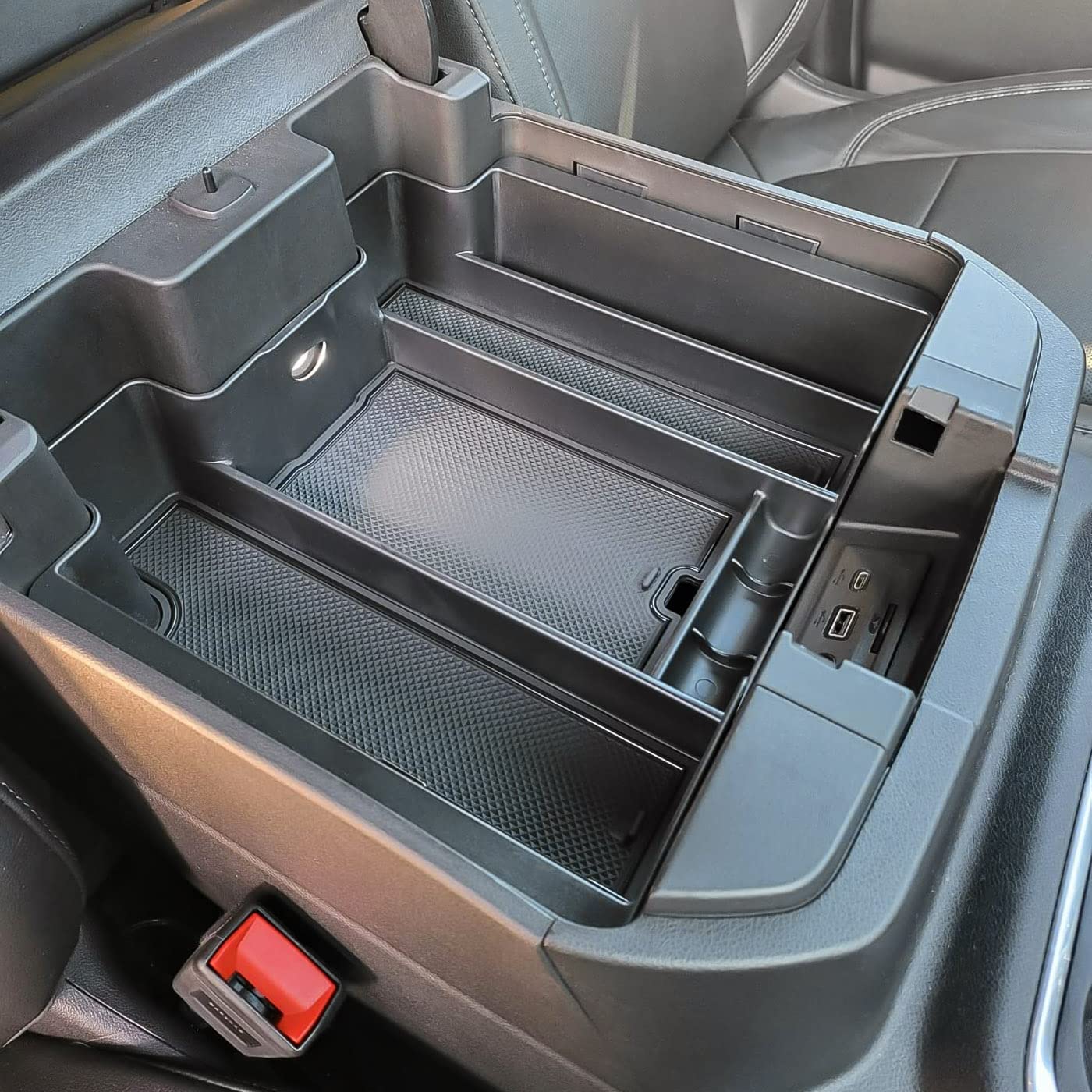 TACOBRO fits 2019-2022 Silverado/Sierra with bucket seats.