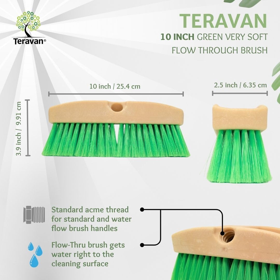 Teravan Green Flow Through Brush Head cleaning a boat surface without roughing finishes.
