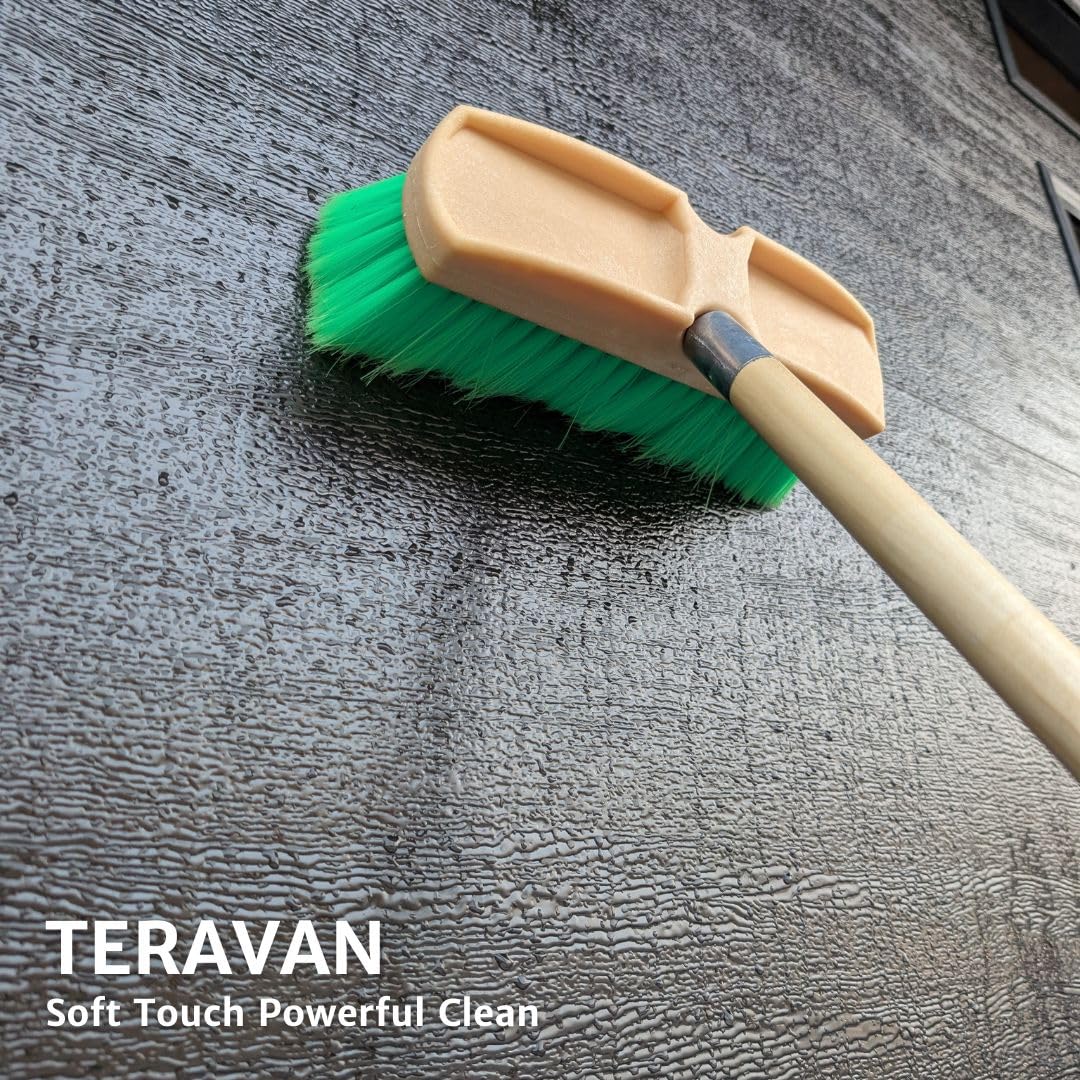 Teravan Green Flow Through Brush Head demonstrates pole compatibility for seamless rinsing.