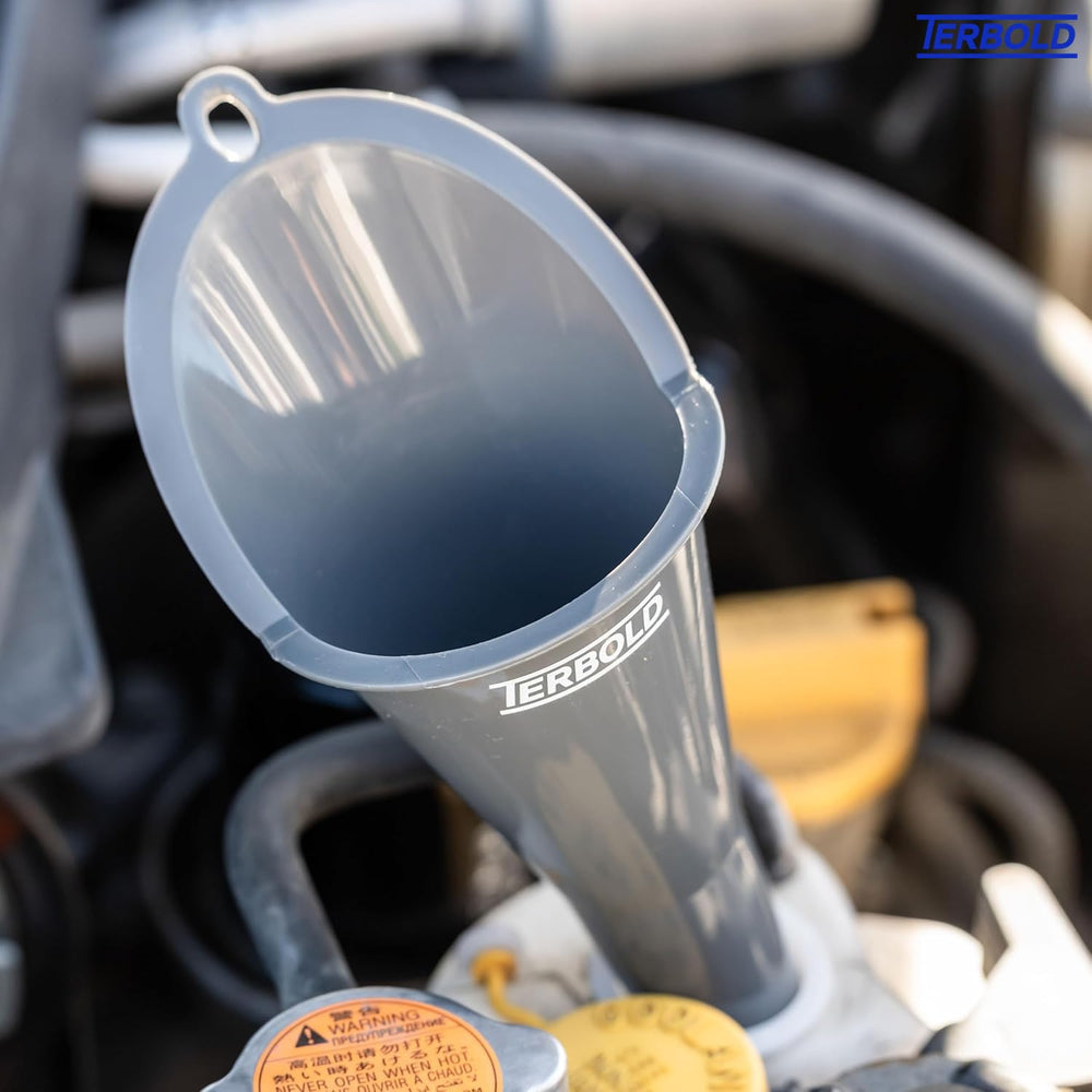 Terbold oil funnel built-in hooks keep the workspace tidy and drip-free