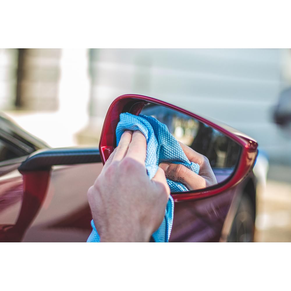 The Rag Company Diamond Weave glass towel delivers clear panes with minimal dampness.