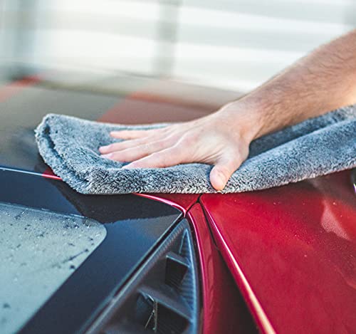 Eagle Edgeless 600 16x16 inch towel size for versatile use.