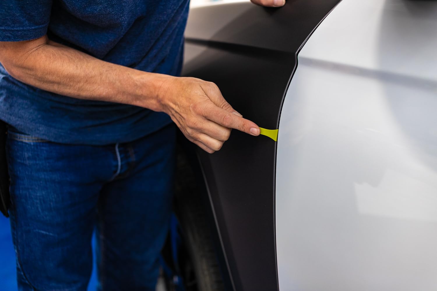 The Wrap Institute kit display shows red and green edges for versatile wraps.