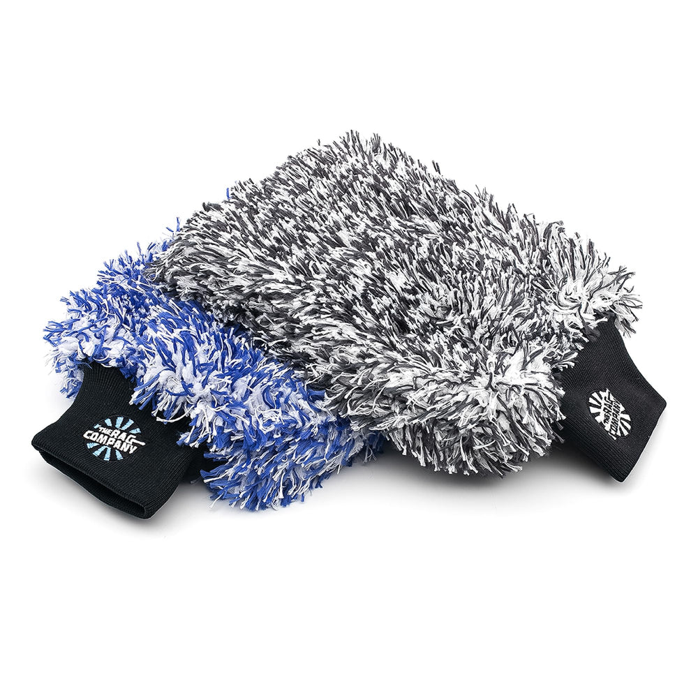 The Rag Company Cyclone Ultra with foam padding delivers plush suds during rinseless washing.