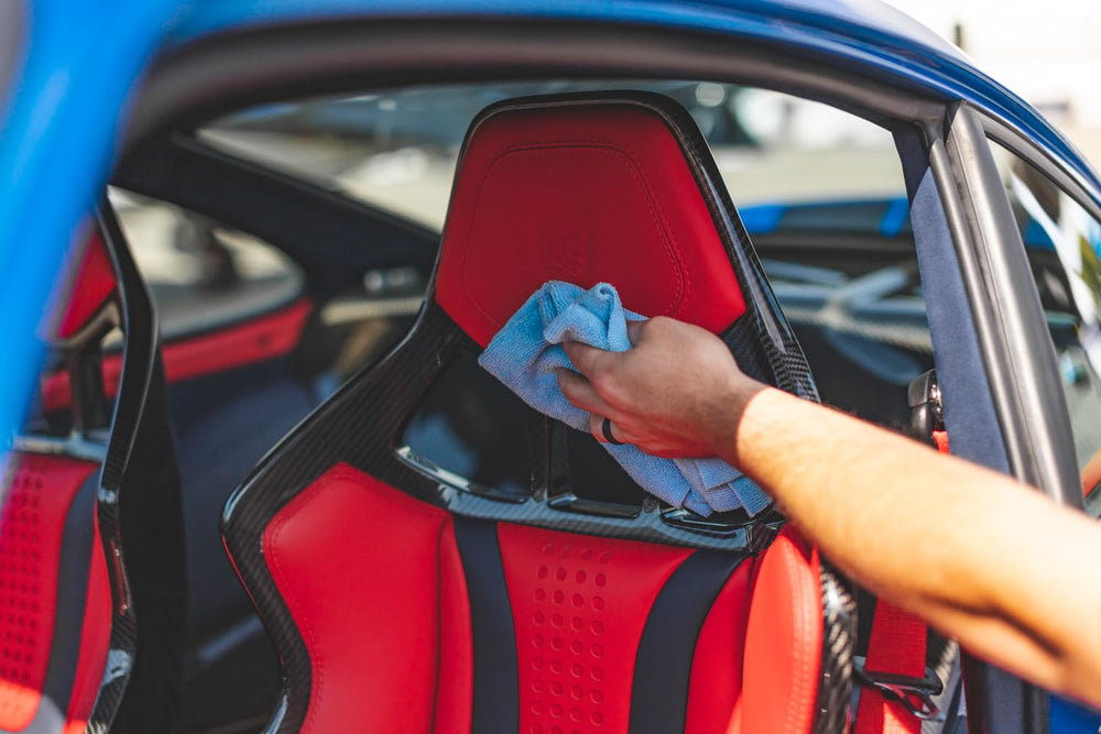 The Rag Company Edgeless 300 detailing towel, 16x16 inches, ice grey, durable pack.