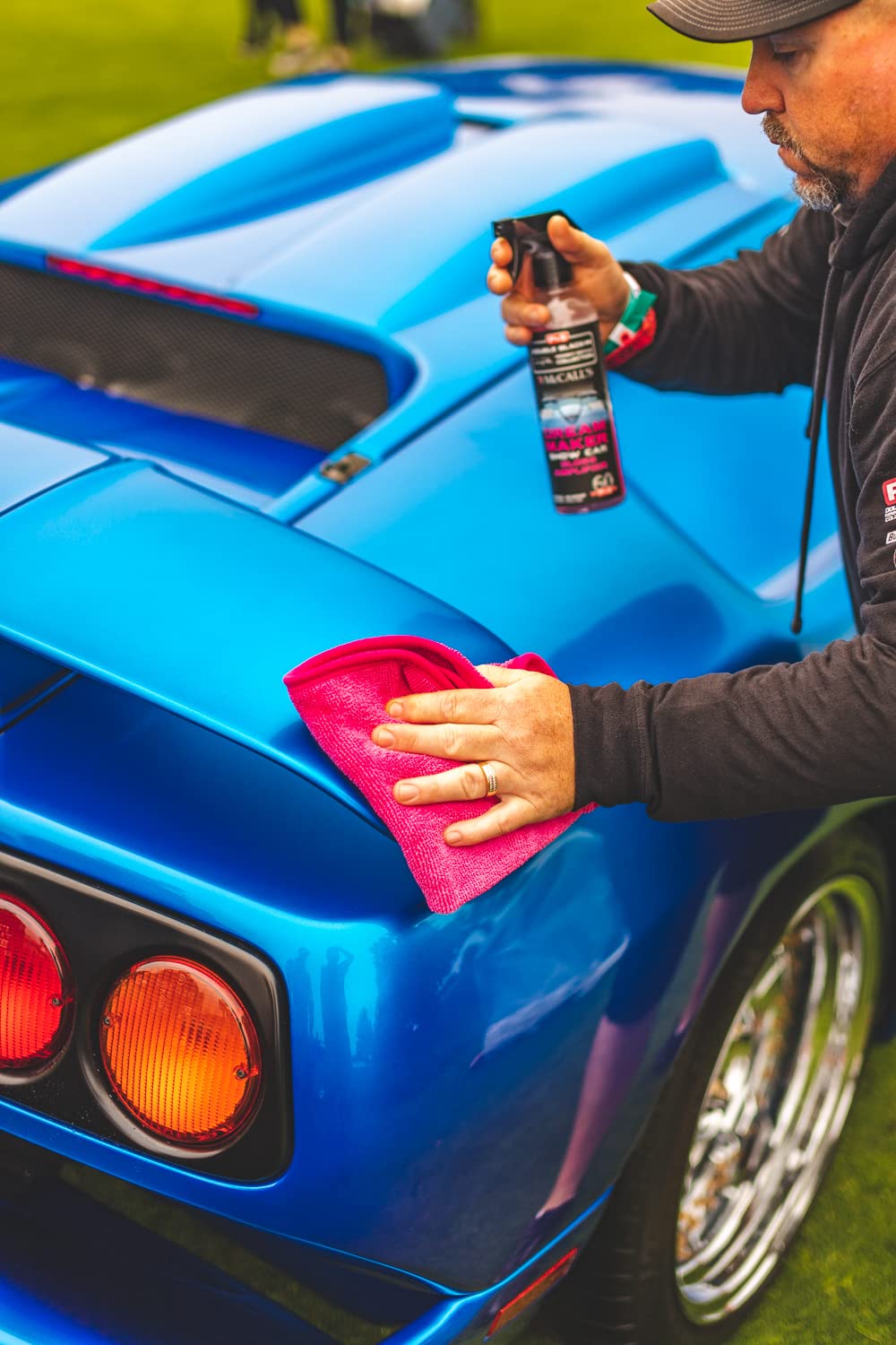 Perfect for car detailing, glass cleaner application, and polishing tasks.