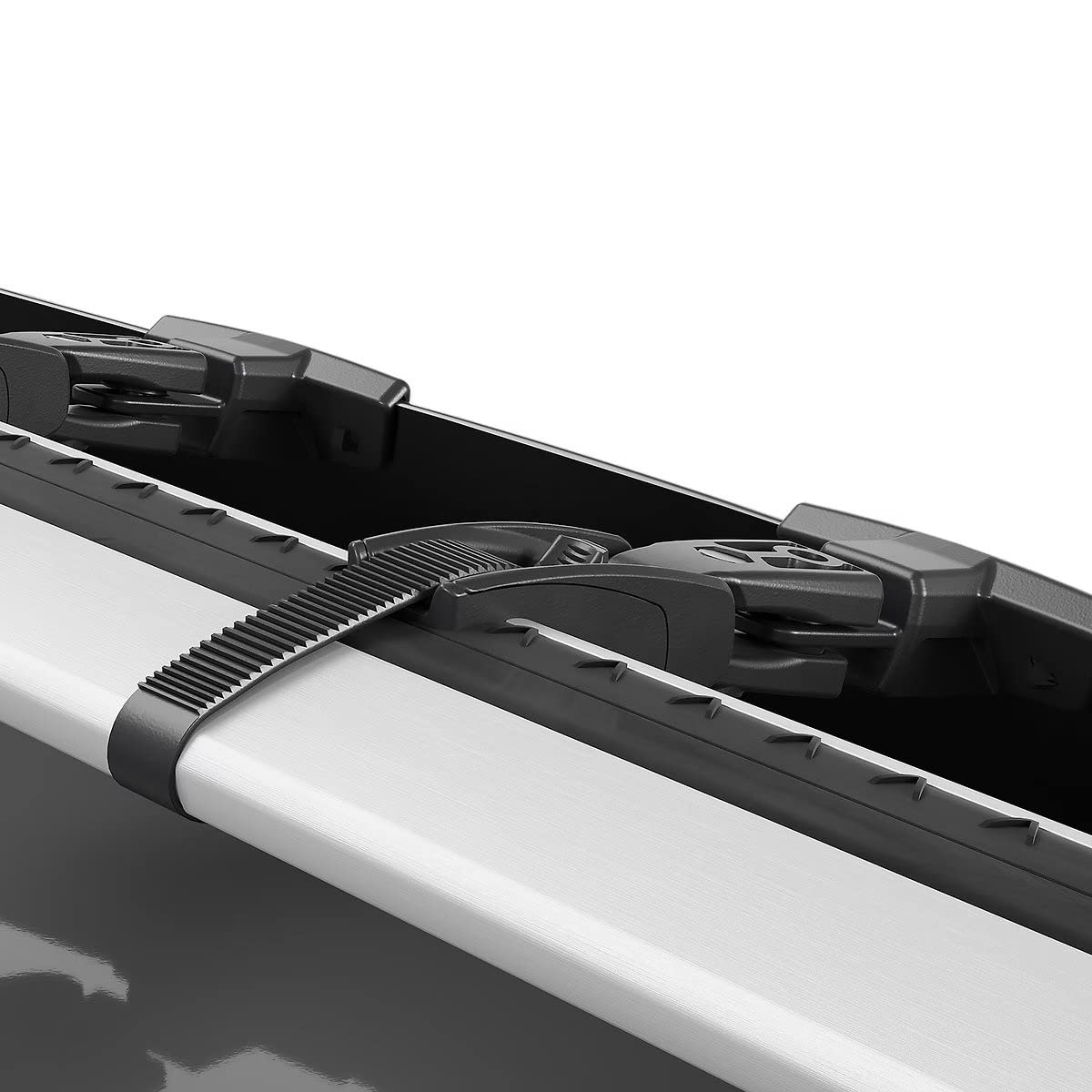 Thule AirScreen XT clip-on installation demonstrates tool-free setup.