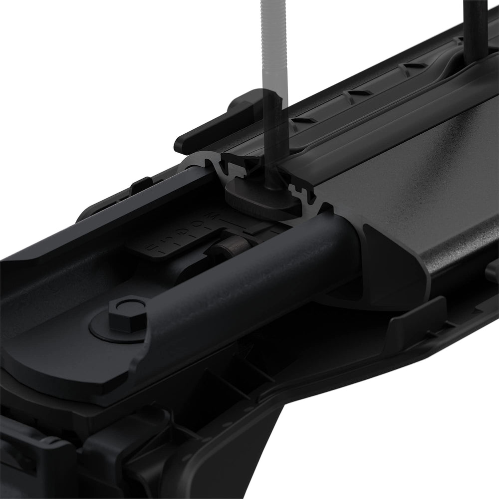 Thule WingBar Edge 113 feet assembly on vehicle.