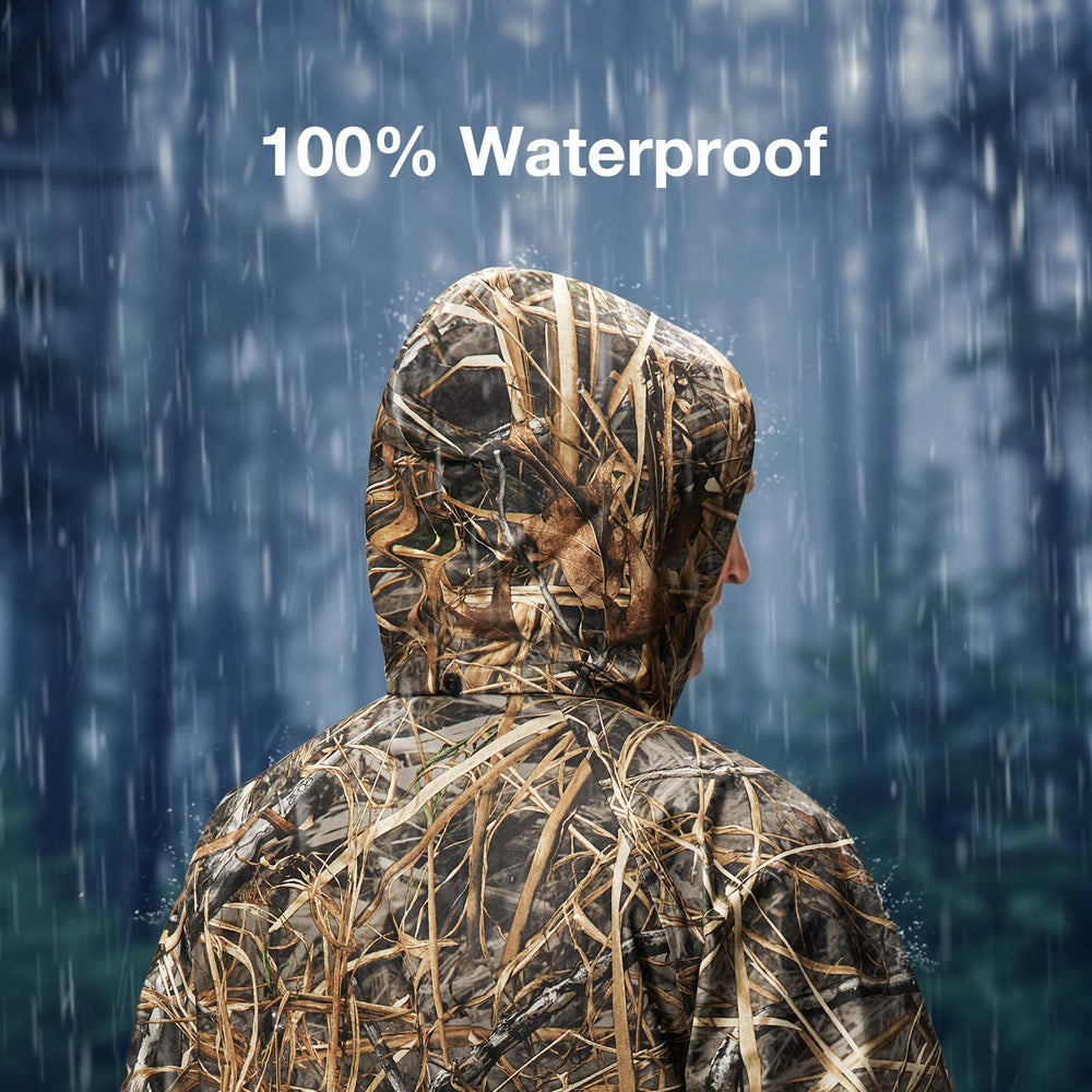TIDEWE rain suit breathable panel promotes airflow for outdoor comfort.