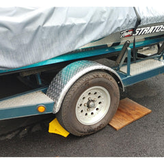 Tie Down trailer fender supports single or dual-axle rigs with versatile mounting.