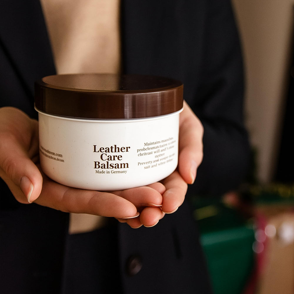 Time Resistance Leather Balsam on bags nourishes leather and preserves color.