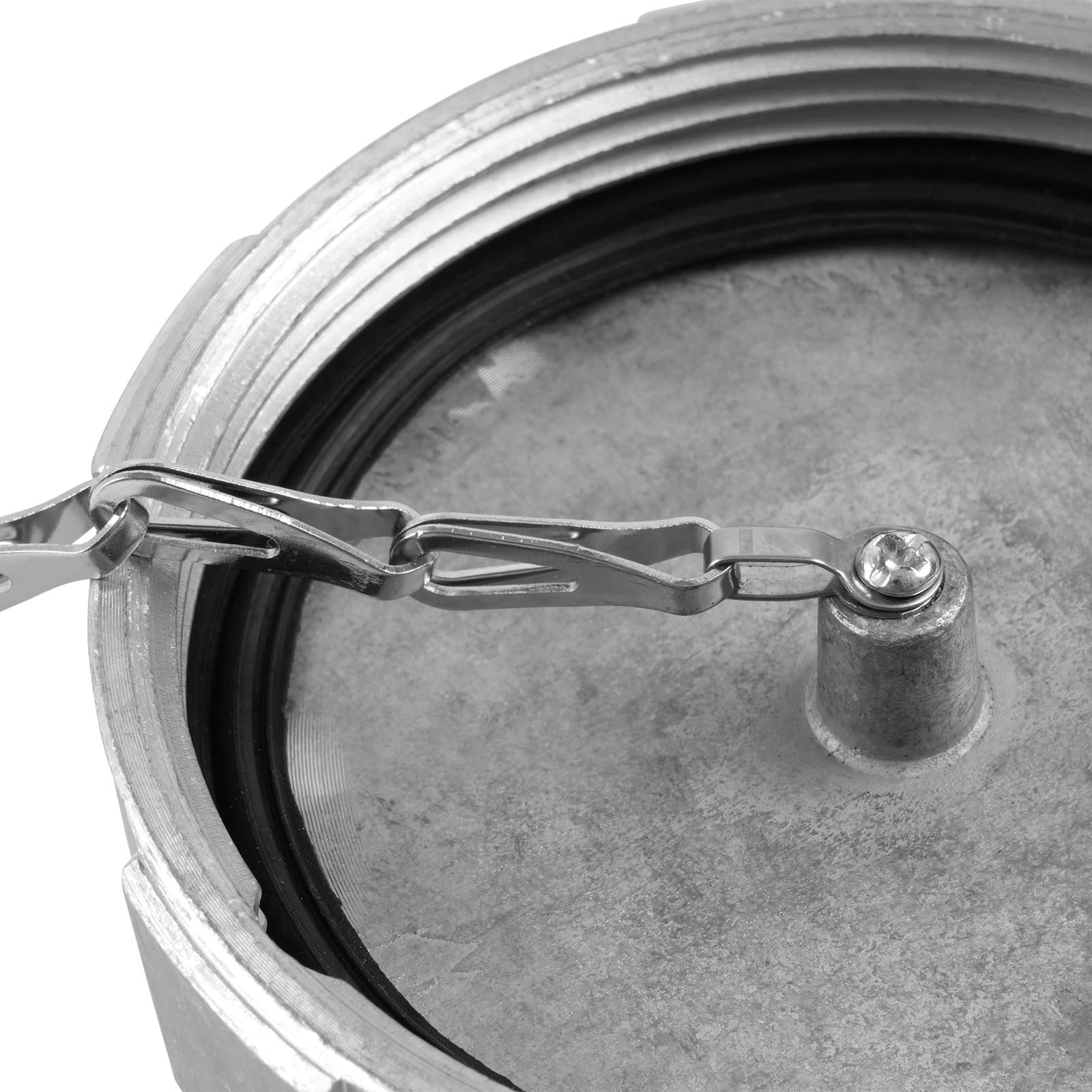 TINWID1919 diesel cap stainless steel safety chain detail