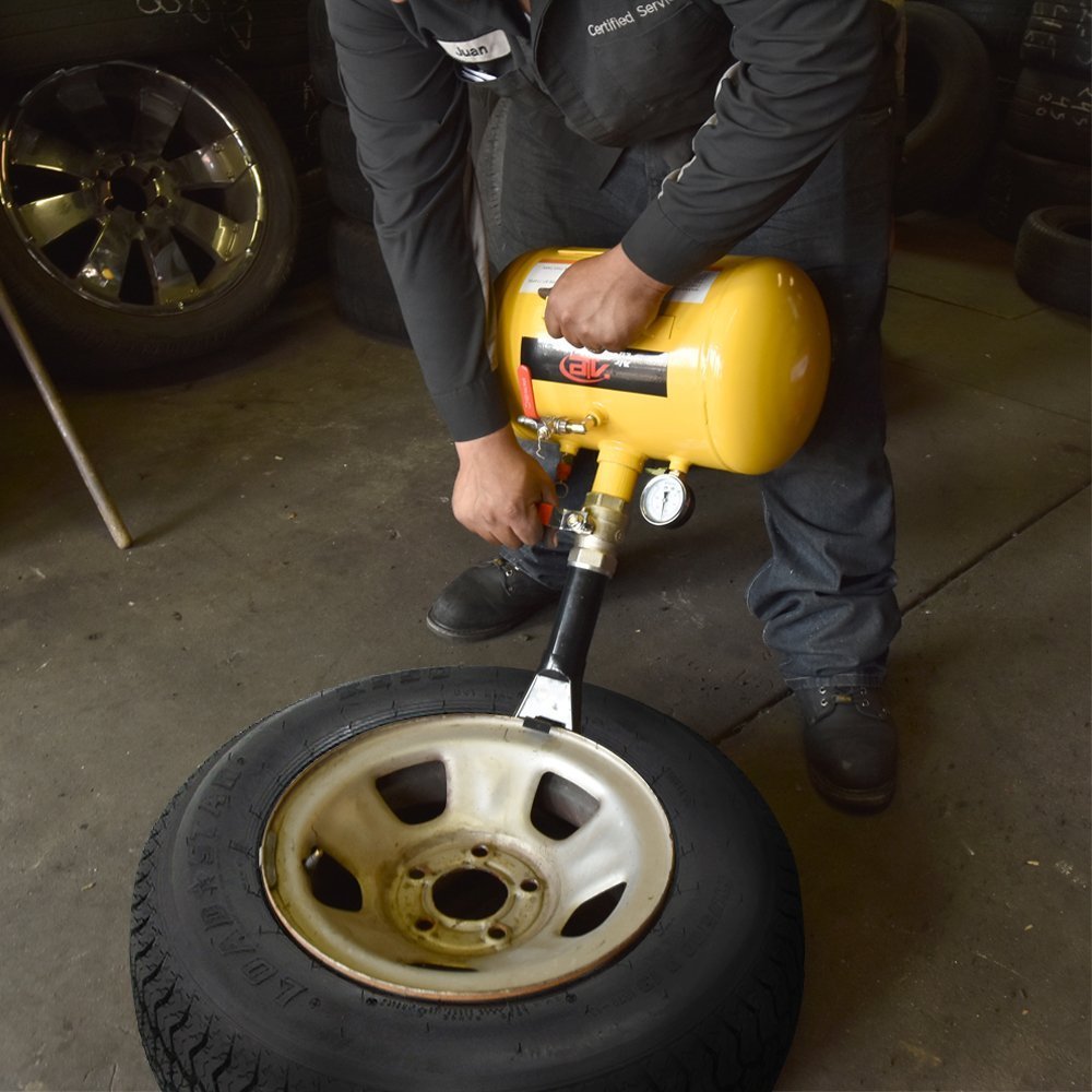 Tooluxe 30007L long-reach barrel nozzle concentrates air at the tire rim.