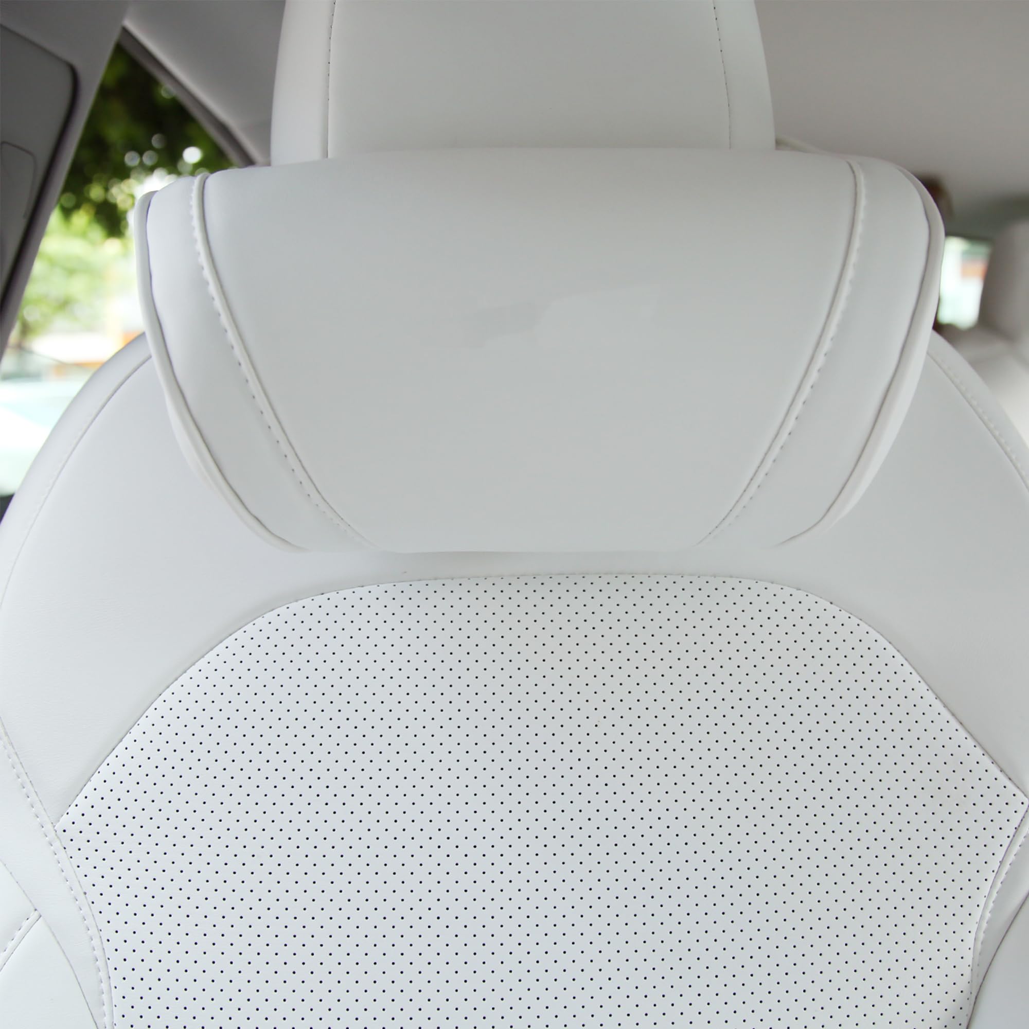 TOPABYTE neck pillow supports comfortable commutes and road trips.
