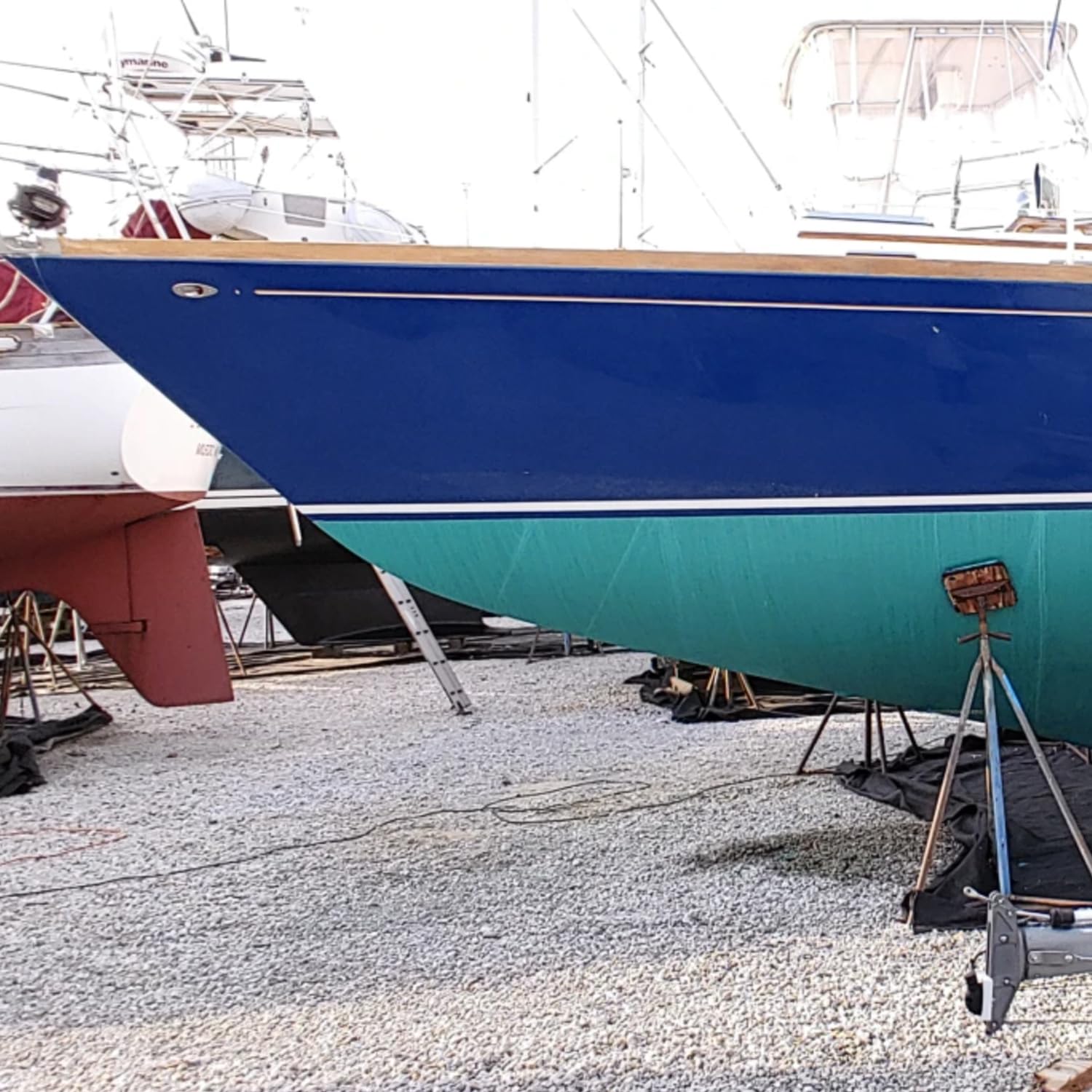 TotalBoat TotalGold fences and gates featuring durable golden enamel.